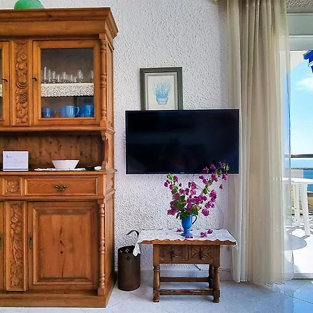 Apartament Skol 440. 1 Bed With Sea Views In Centre. *